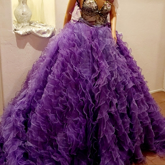 SAMPLE GOWN "EVE" Lavender Ruffle Woodland Princess Wedding Ballgown Set - Picture 8 of 13